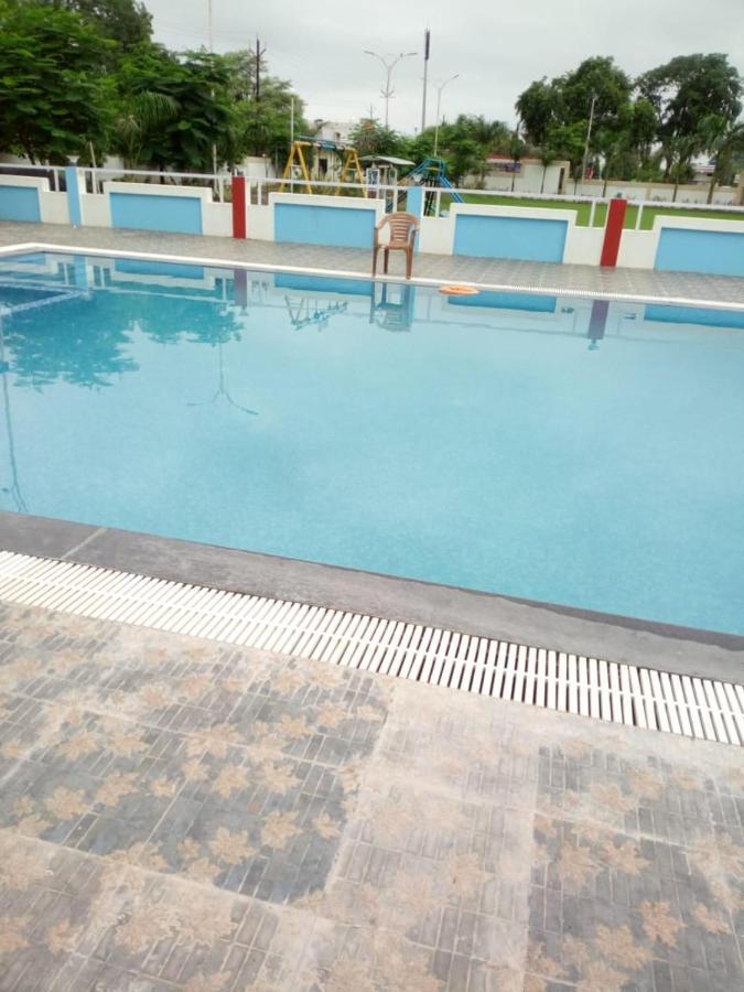 Mnr Resort Pipariā Kültér fotó